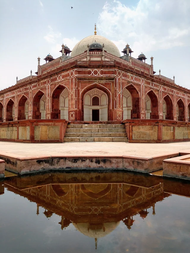 Photographie — Voyagez à New Delhi avec une voiture privée et un chauffeur